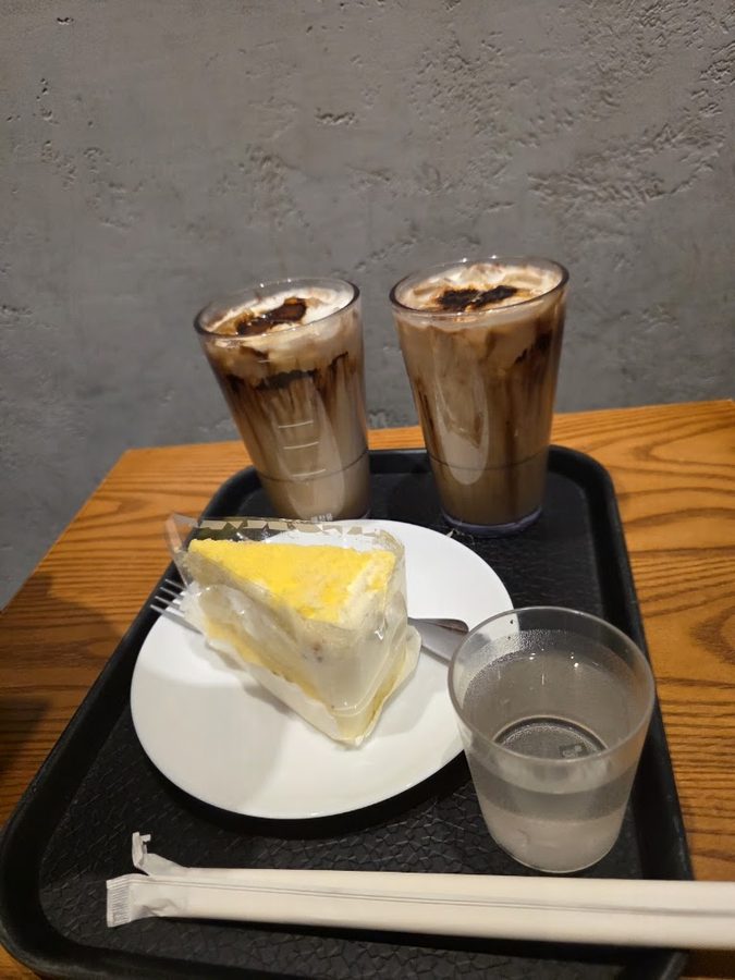 Starbucks Bulgwang Station