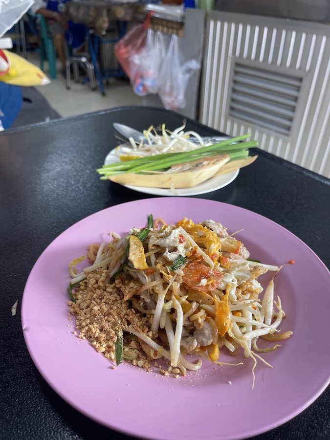 Jit Charcoal Stove Pad Thai and A la carte