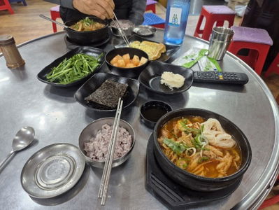 Gaya Pocha Seonji Gukbap Namsan-dong Branch