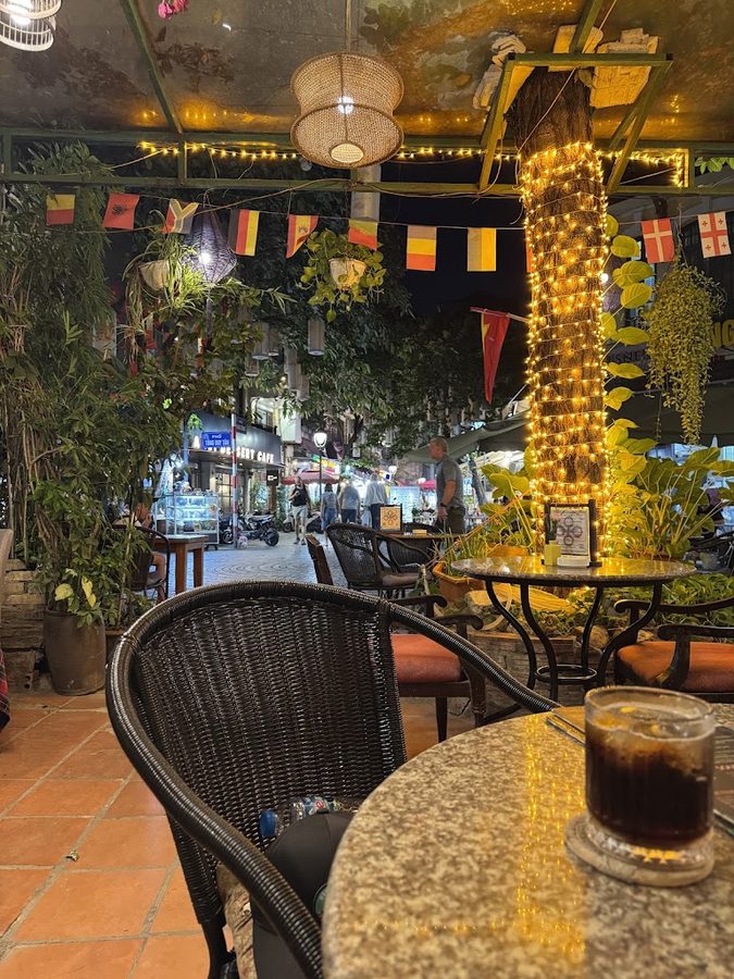 Puku Cafe & Bar