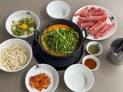 Deungchon Shabu Kalguksu Seosomun Branch