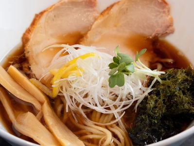 琉球中華バル 朱雀 那覇国際通り店