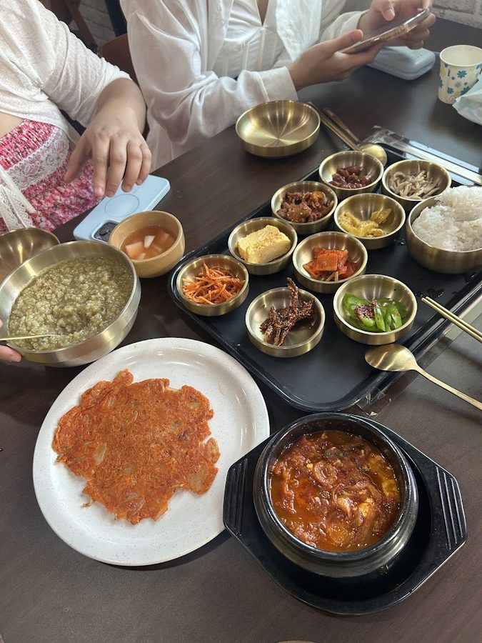 Cheongsapo Jeonbokjuk