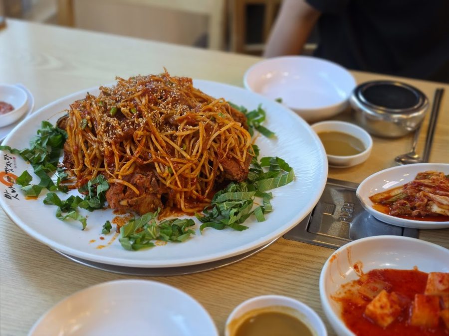 맛나감자탕동삼점