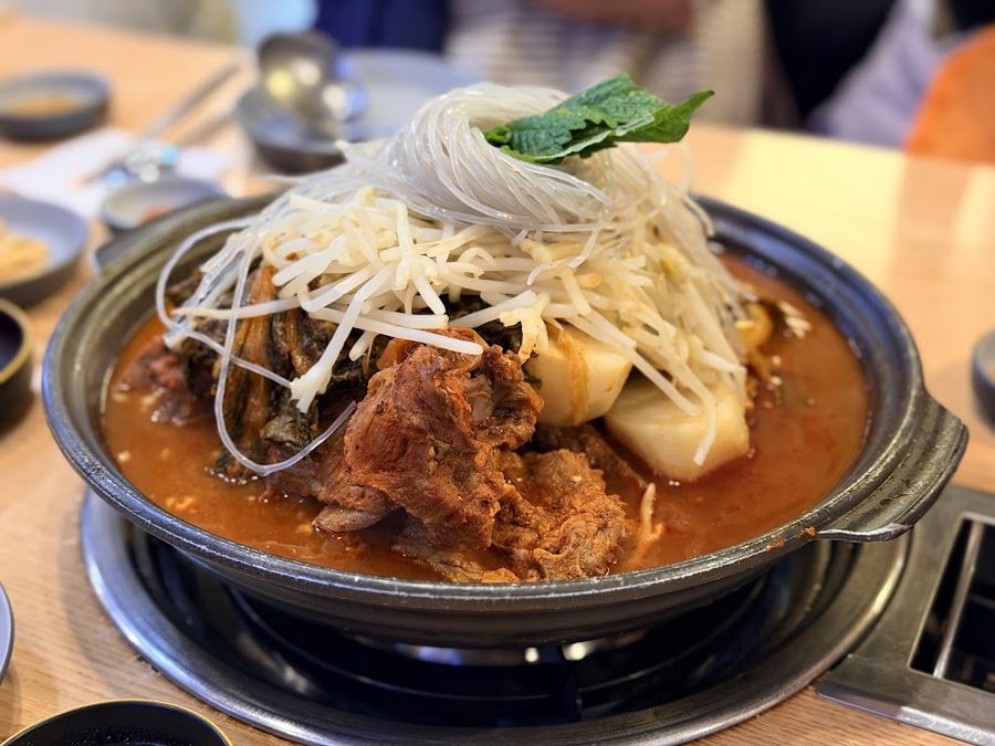 Uttuk Haejangguk Gamjatang Haeundae Main Branch