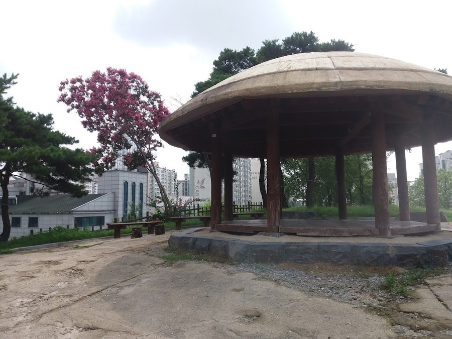Cheonan Buldang Yujeokji Park