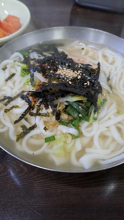 Sijang Son Kalguksu Dongnae Branch