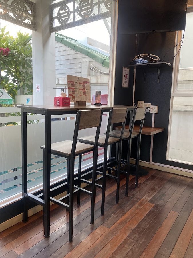 Daniel Thaiger Burger Hub & STAX Burger