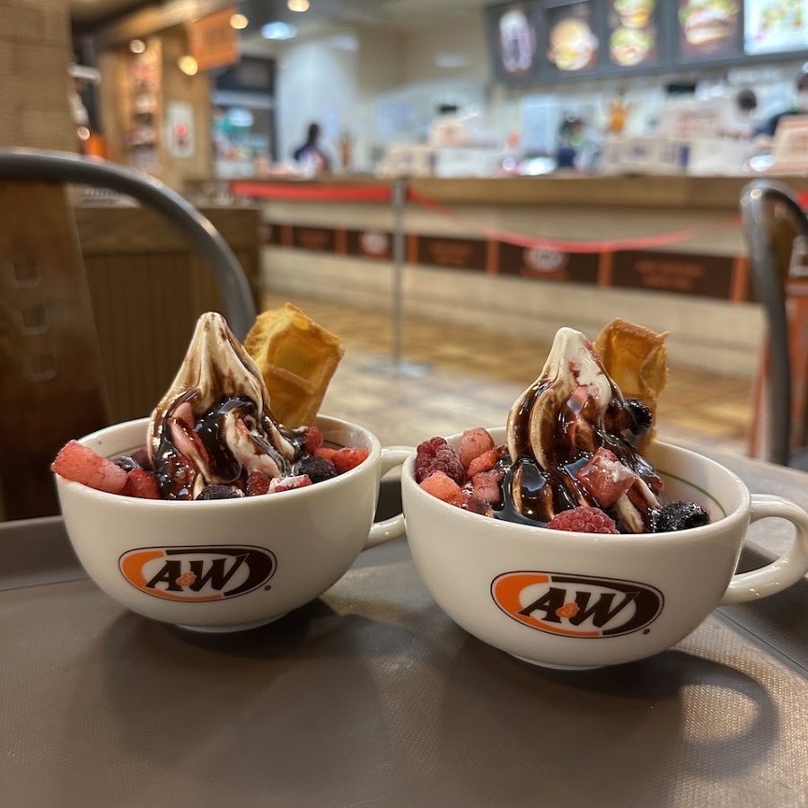 A&W iias Okinawa Toyosaki Store
