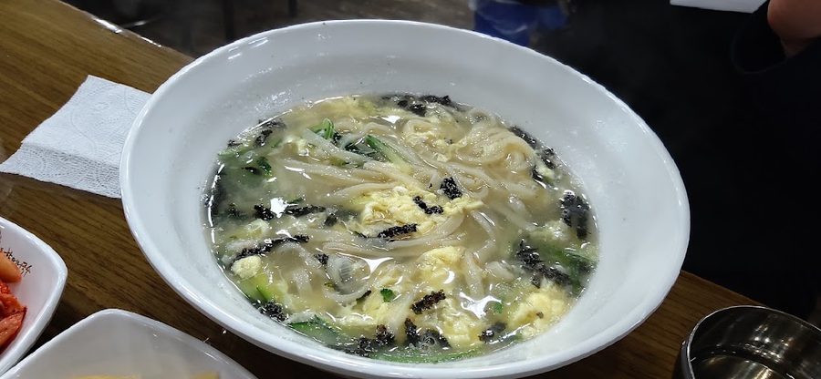 Myeongdong Halmeoni Guksu Gurodeom