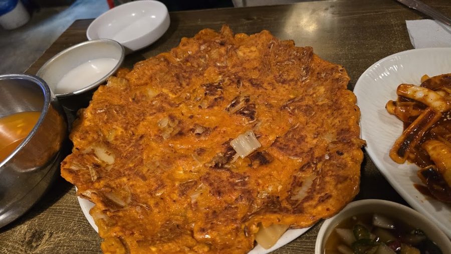 Uyako Kalguksu Pajeon