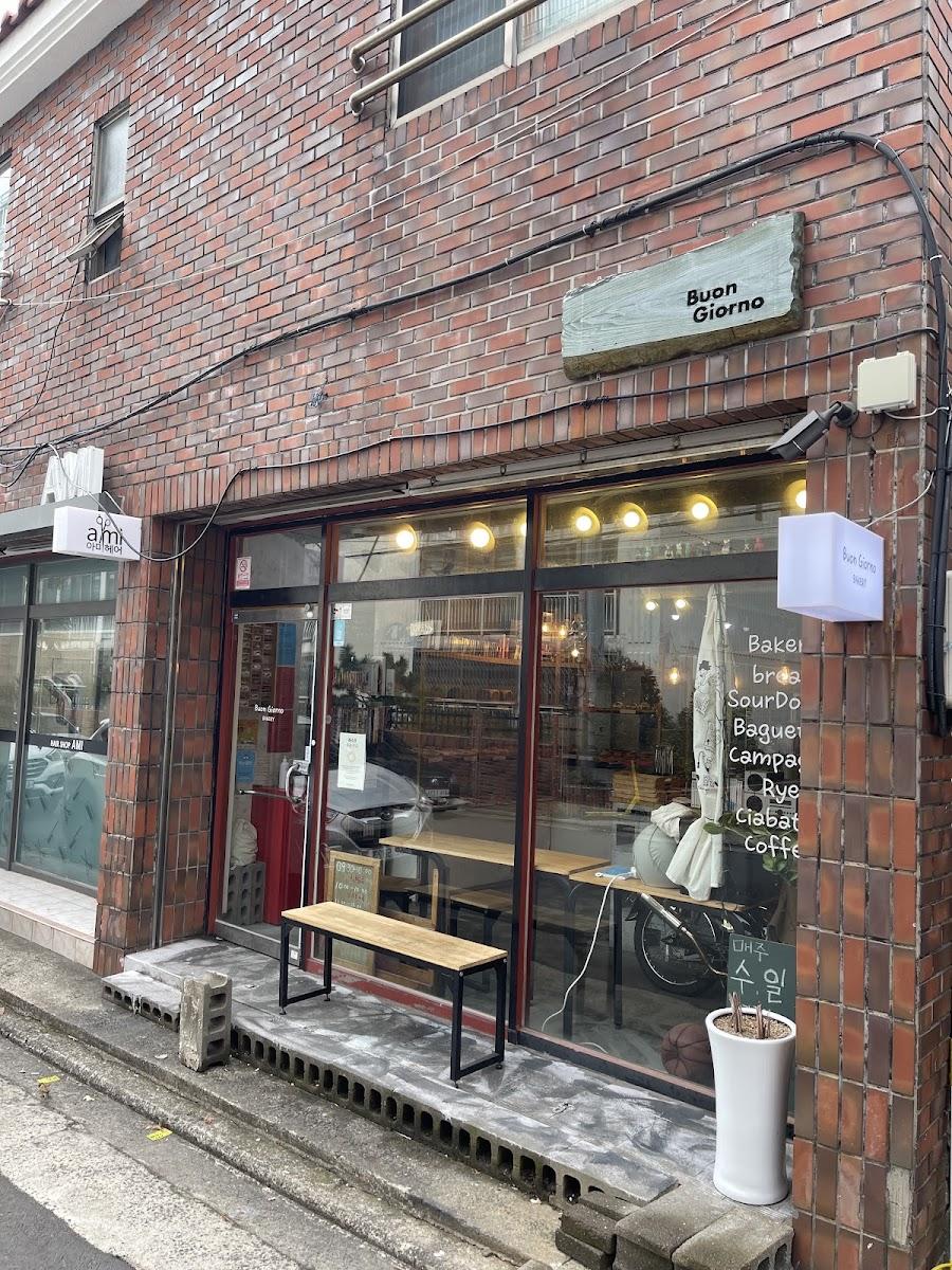Bonjourno Bakery