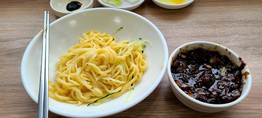 Biryong Son Jjajang