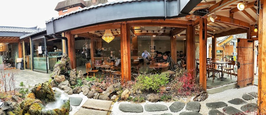 Ikseondong Hanok Street