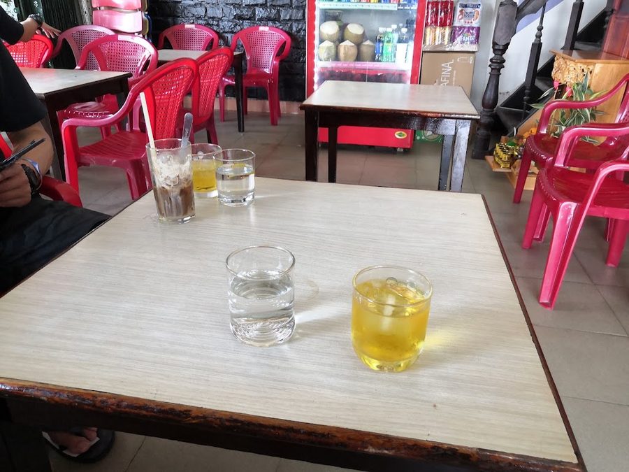Café Giải Khát 122