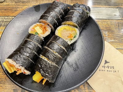 Cheongdamdong Manyeo Gimbap Gongdeok Branch