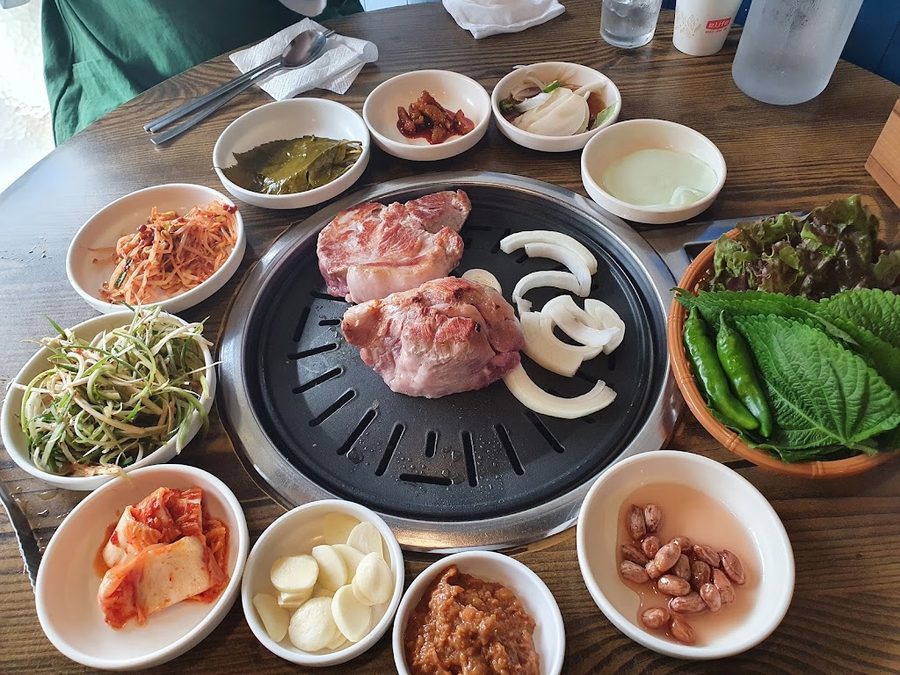 Myeongpum Hwangto Samgyeop Makchang