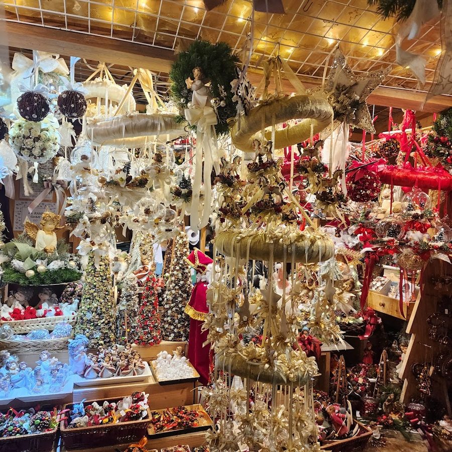 Rathausplatz Christmas Market