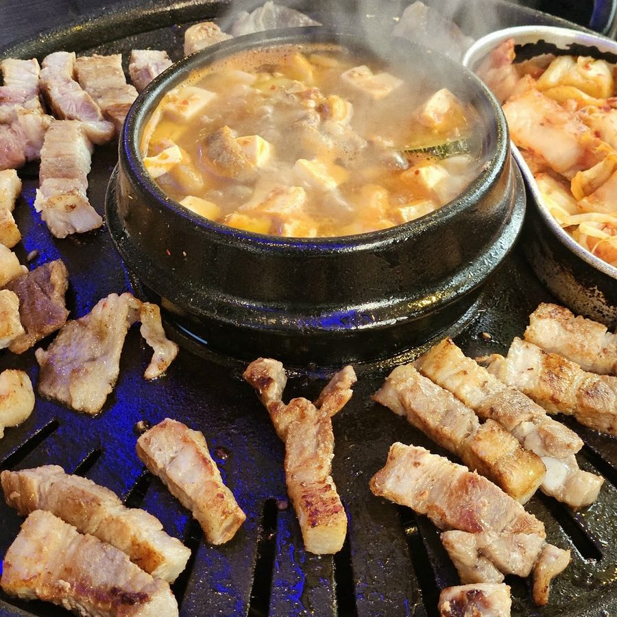 Eongteori Saenggogi Du Beonjjae Iyagi Gaksa Branch