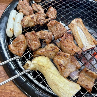 Mapo Yetnal Suje Dwaeji Galbi Yeokchon Jikyeong Branch