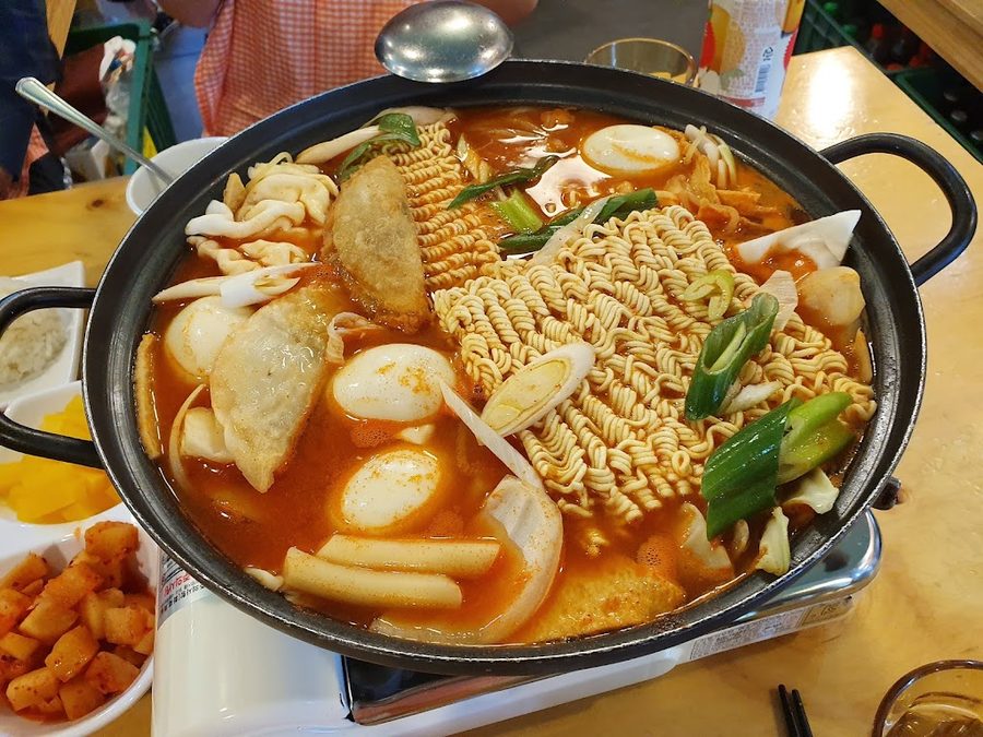 Gangnam Yetnal Donkatsu Jikseok Tteokbokki