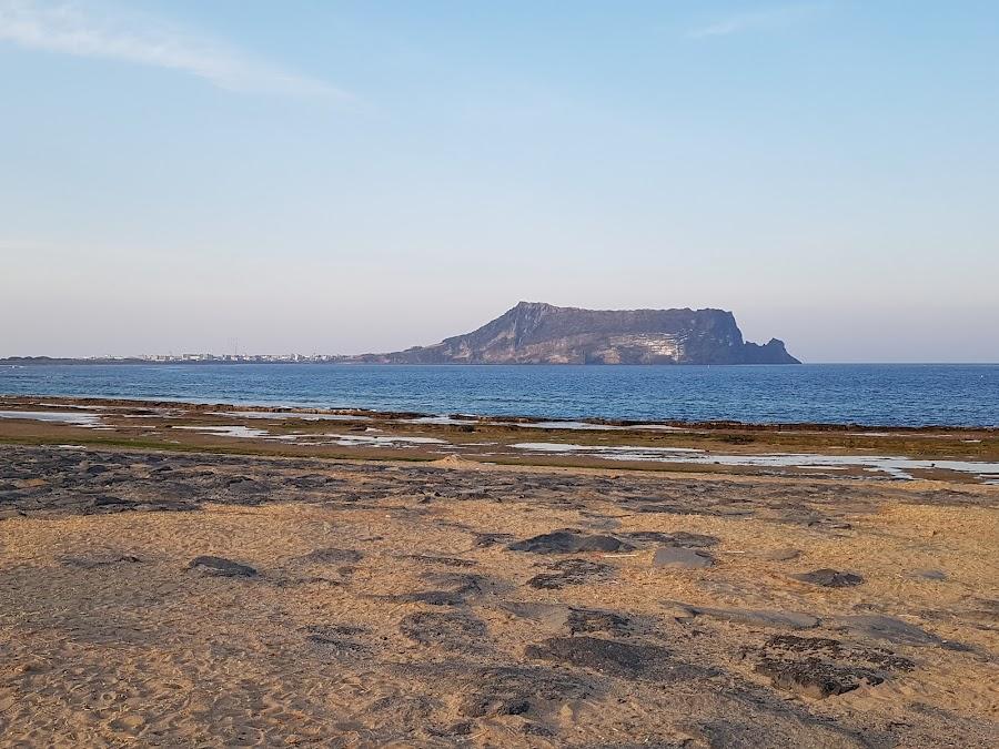 Sinyang Seopjikoji Beach