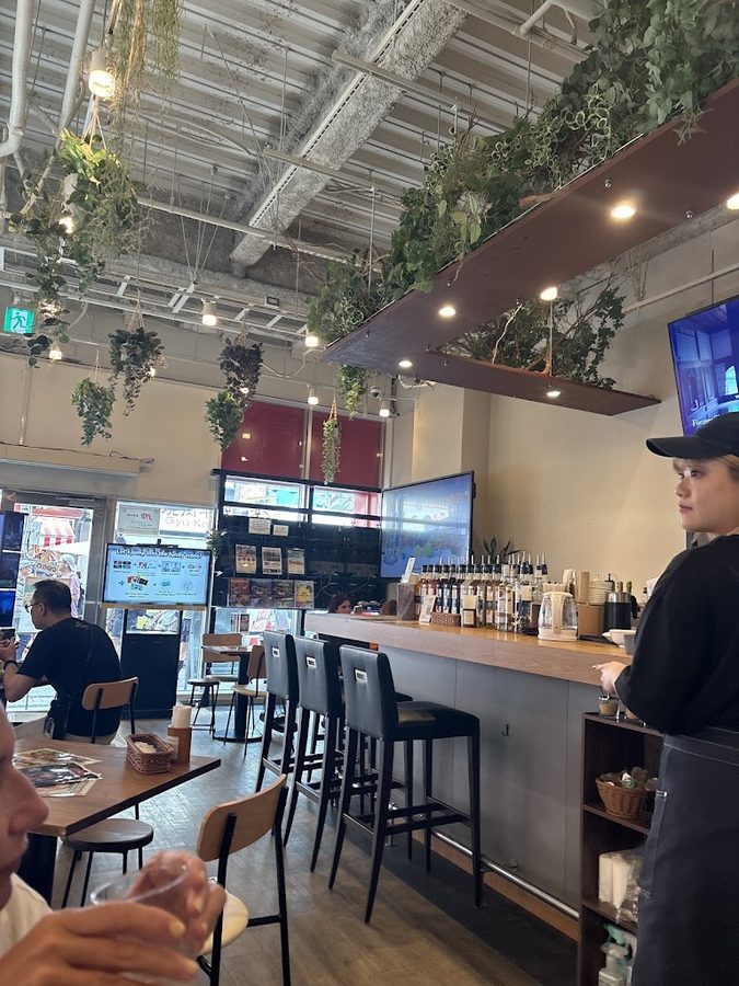 Pivot BASE Cafe & Bar @Dotonbori