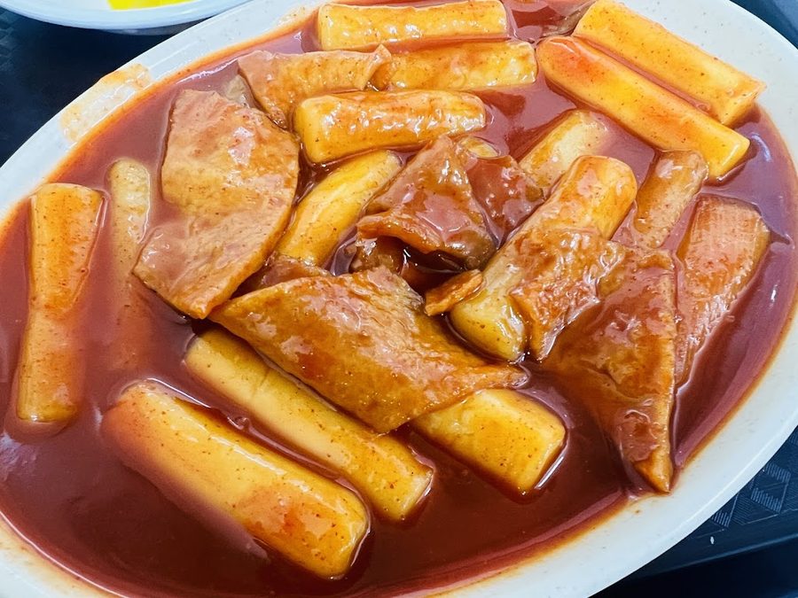 Ssangdungine (Sinsa Market Tteokbokki)