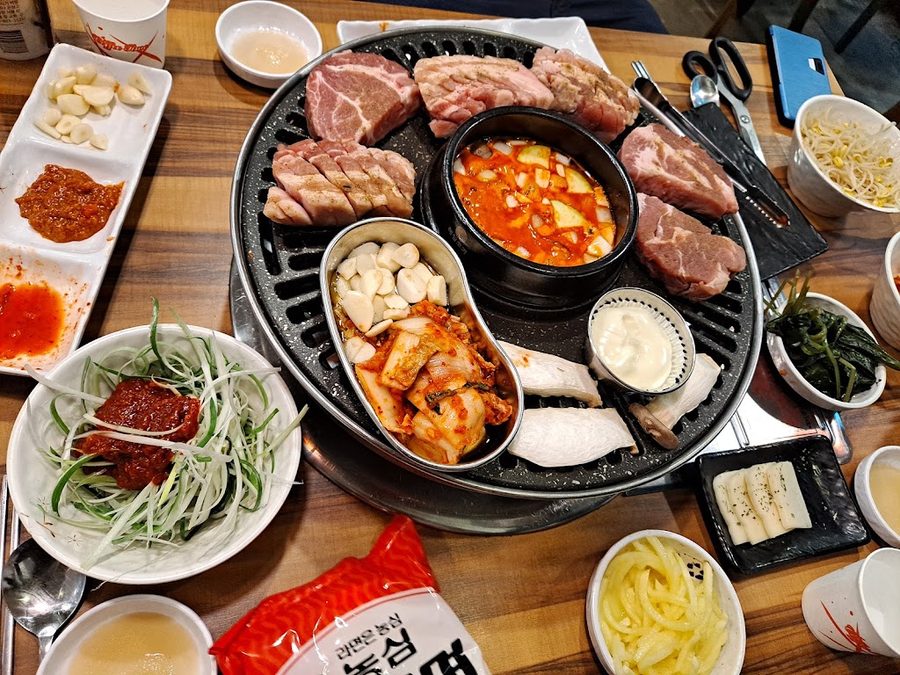 Bulmatgo Jjukkumi & Samgyeopsal Munjeong Branch