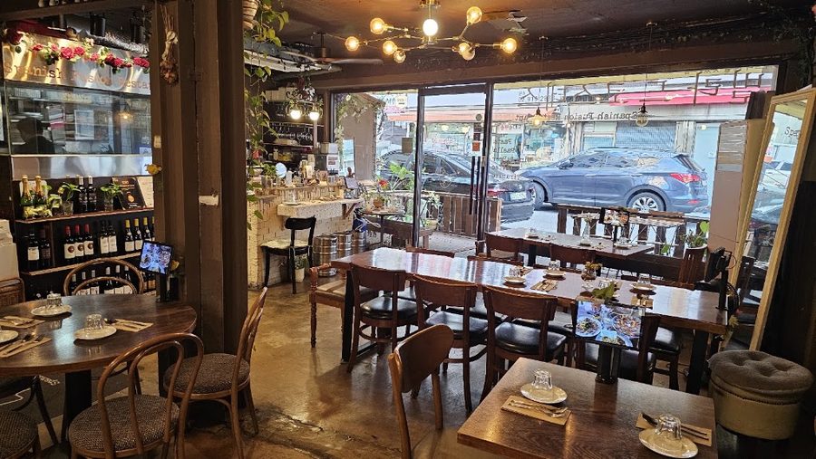 Villa de Costes Spanish Fusion Restaurant
