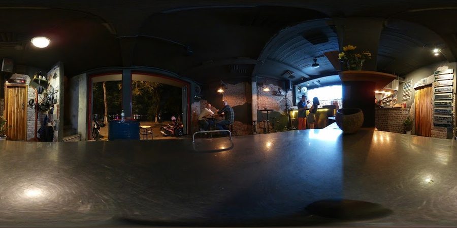 Standing Bar: Craft Beer, Tapas & Grill