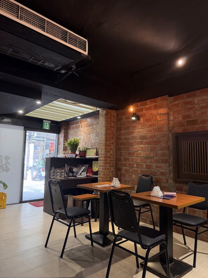 張 KOREA BISTRO
