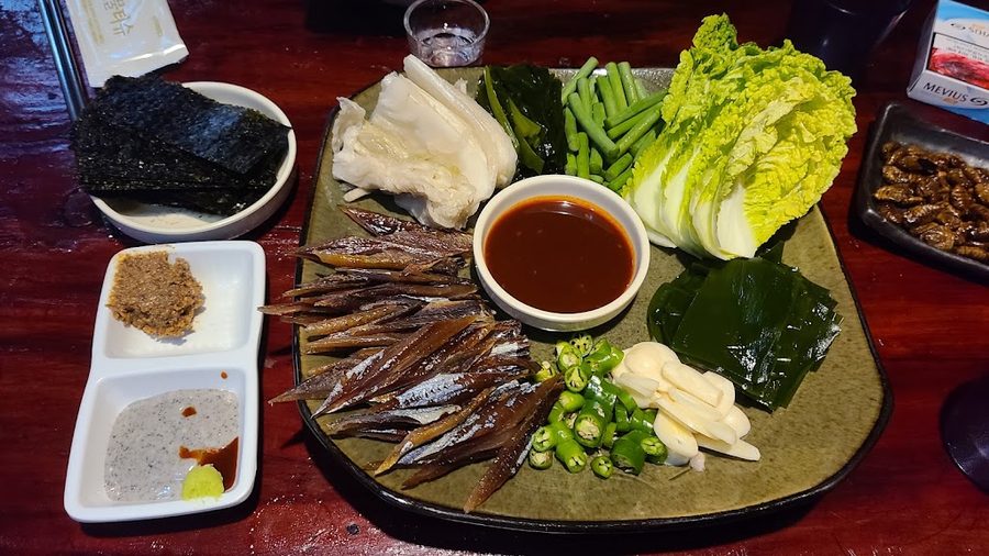 Ttong Kkeopdegi Indoor Pocha