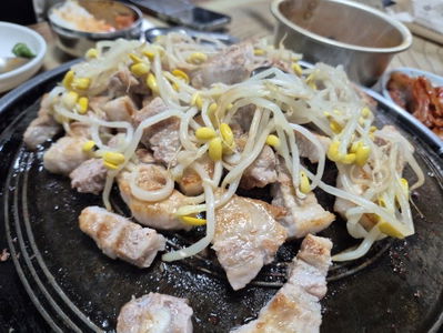 眞成食堂
