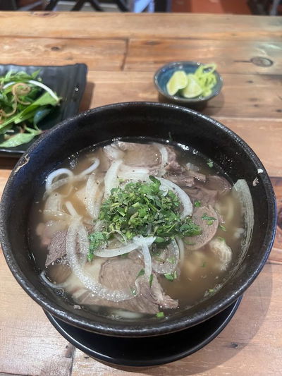 BÚN BÒ HUẾ DUYÊN MAI QUẬN 10 - BEEFSTEAK COWBOY