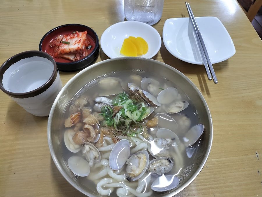 Sogong Bajirak Kalguksu