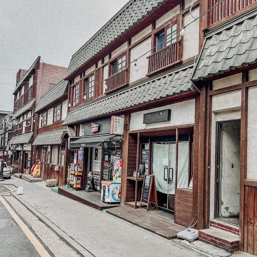 Incheon Gaehangnuri-gil Street