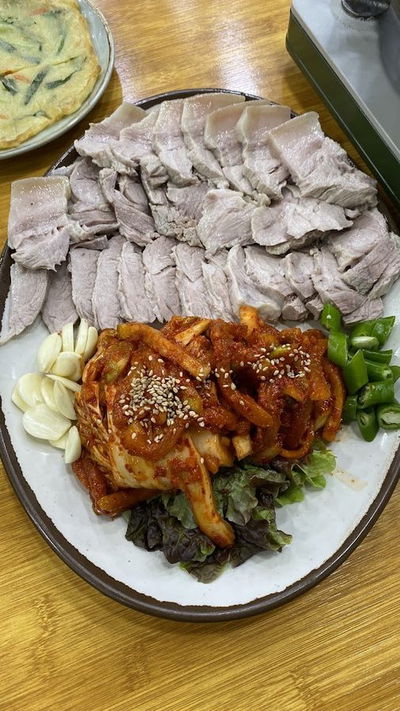 한돈보쌈