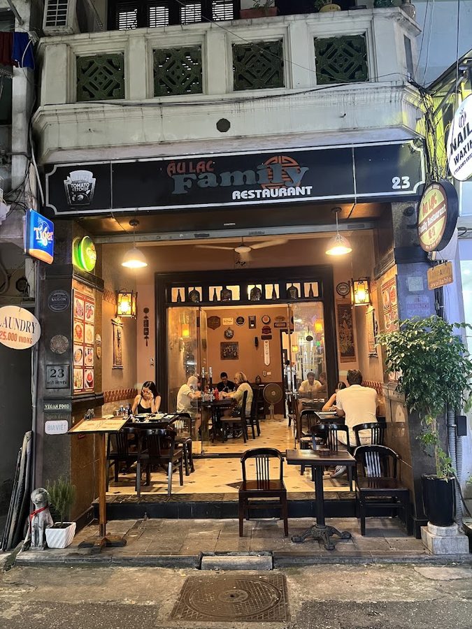 Au Lac Family Restaurant