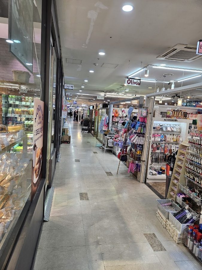 Fineapple Shopping Mall