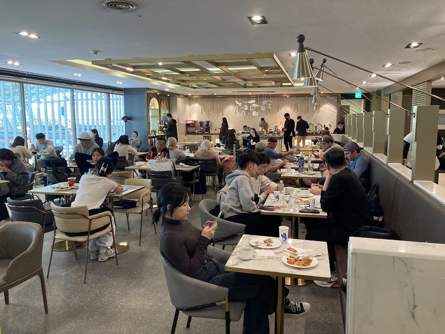 Sky Hub Lounge West T2