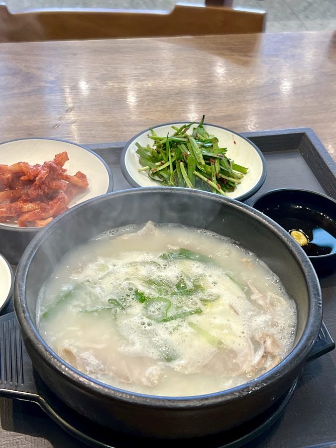 Jangsu Maeul Dwaeji Gukbap Sajik Branch