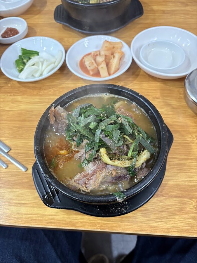 Deoksuni Gamjatang