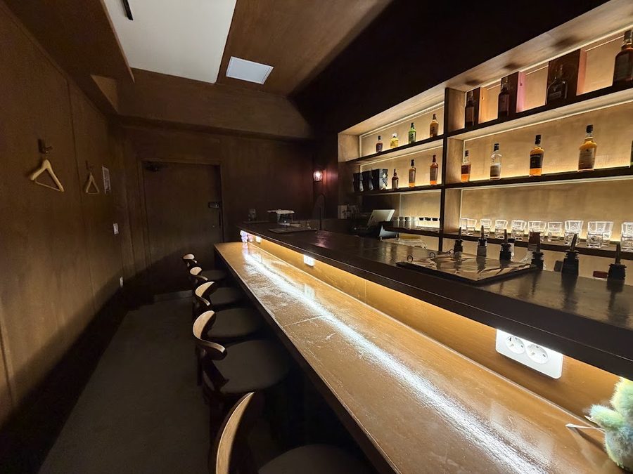 Meosum Bar