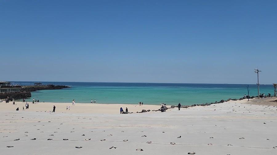 Hamdeok Beach