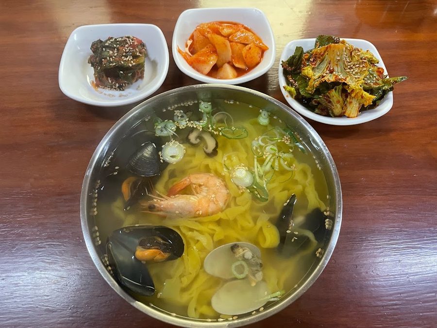 Dolsan Gatkimchi Kalguksu