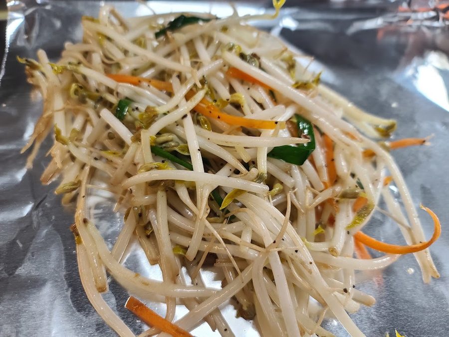철판구이 하카타 텐진 호르몬화이티 우메다점