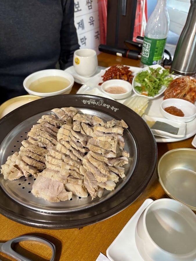 Won Grandma Bossam Jokbal Sinchon Branch