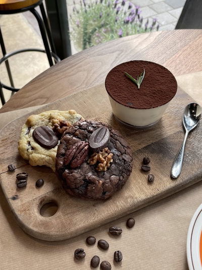Cafe and Tee