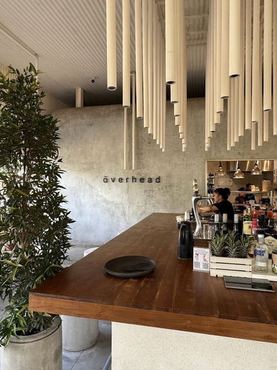 Overhead Bar, Coffee & Restaurant